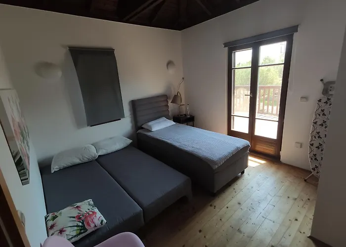 Lux Duplex With Shared Pool *