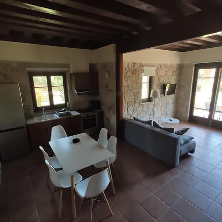 Lux Duplex With Shared Pool *