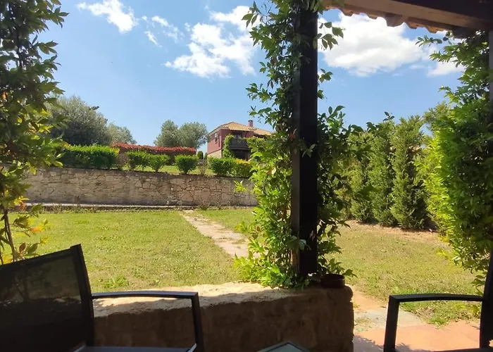 Lux Duplex With Shared Pool